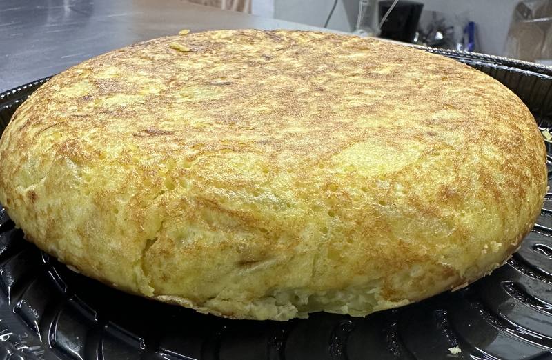 Tortilla española de papa de 25 cm